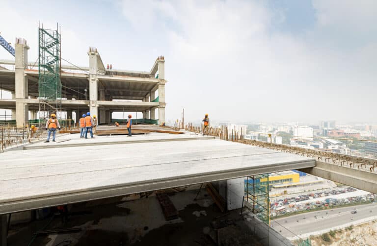 印度海得拉巴银河办公楼正在施工的预制空心芯板楼板